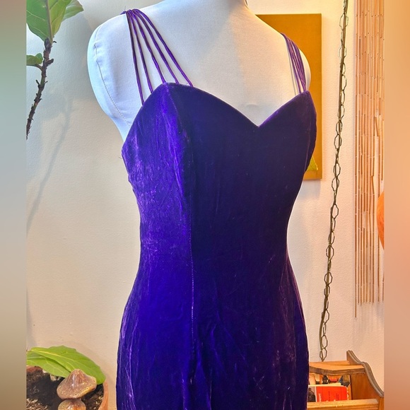 90s True Vintage Violet Purple Velvet Sweetheart Fitted Cocktail Party Dress - Picture 1 of 6